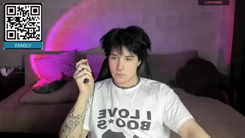 Snapshot of miya_meow_miku chatting on October 3, 7:11 pm MeowMiku online show from October 3, 7:11 pm