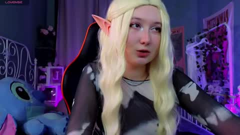 Mizuki online show from February 14, 8:37 pm