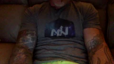 Snapshot of mjg175 chatting on December 20, 1:22 pm SexyRed online show from December 20, 1:22 pm