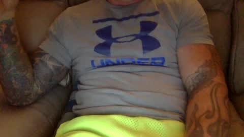 Snapshot of mjg175 chatting on December 1, 9:28 pm SexyRed online show from December 1, 9:28 pm