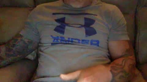 Snapshot of mjg175 chatting on December 4, 9:29 pm SexyRed online show from December 4, 9:29 pm