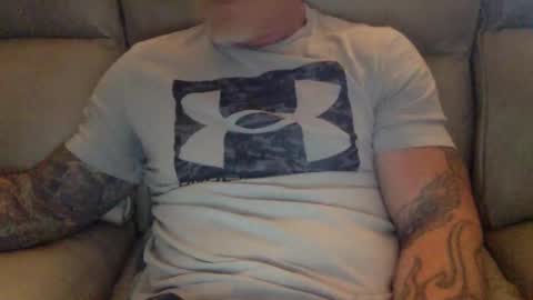Snapshot of mjg175 chatting on January 29, 9:28 pm SexyRed online show from January 29, 9:28 pm