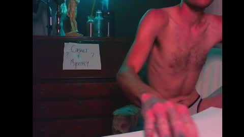 Snapshot of mjjunior1999 chatting on September 23, 6:36 pm MikeyRix online show from September 23, 6:36 pm