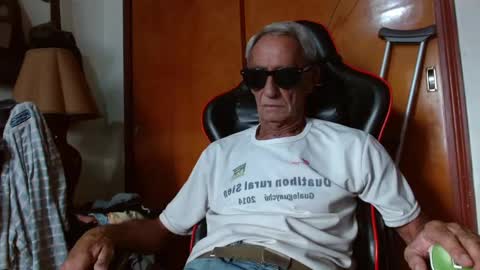 Snapshot of mjmadurengue chatting on March 10, 7:07 pm Mario jose online show from March 10, 7:07 pm