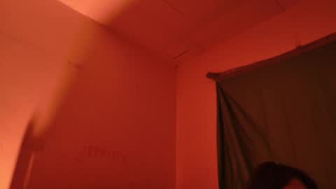 MoonLipson online show from March 19, 2:50 am