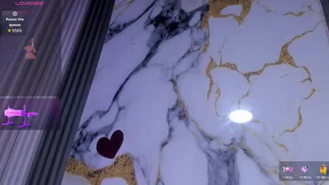 LUCRECIA   NEW ACCOUNT online show from March 4, 8:28 pm