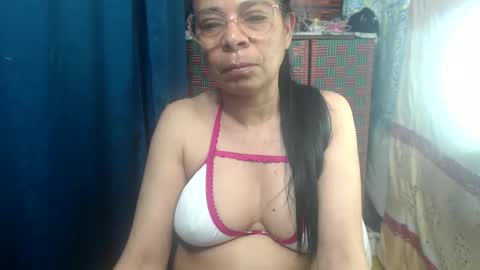 Snapshot of mmaturemessy chatting on September 25, 7:43 pm kelly online show from September 25, 7:43 pm