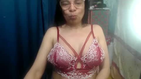 Snapshot of mmaturemessy chatting on October 7, 4:30 am kelly online show from October 7, 4:30 am