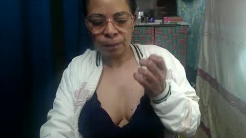 Snapshot of mmaturemessy chatting on October 8, 8:26 pm kelly online show from October 8, 8:26 pm