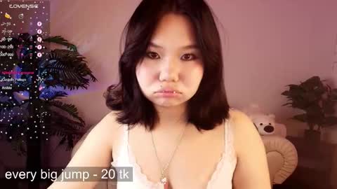 Snapshot of moana_light chatting on September 18, 2:37 am hey meet with me online show from September 18, 2:37 am