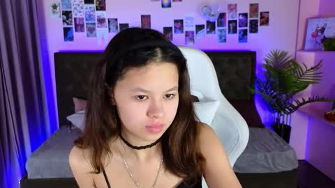 moco_choco online show from November 28, 7:05 am