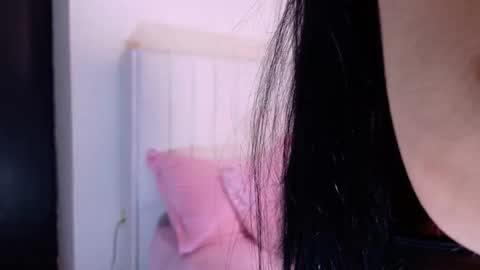 zoe ross online show from November 11, 7:49 pm