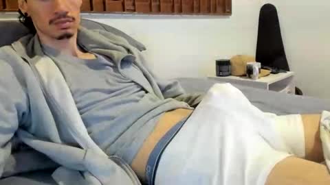 DigBreed online show from April 11, 2:49 am