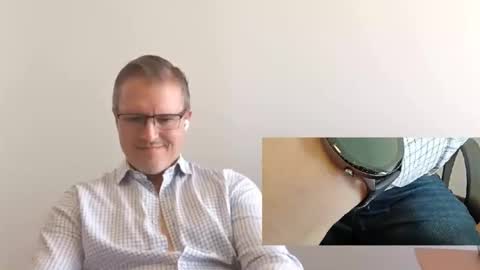 Snapshot of moe_001 chatting on September 29, 6:51 pm Moe online show from September 29, 6:51 pm