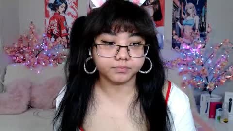 Molly online show from April 5, 4:20 am