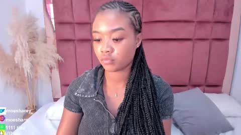 Snapshot of moesha_rey chatting on October 17, 7:51 pm Moesha online show from October 17, 7:51 pm
