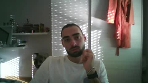 mollo20 online show from October 27, 1:55 pm