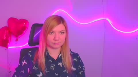 Molly online show from March 5, 12:22 pm