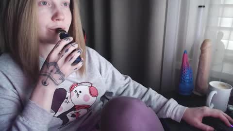 Snapshot of molly_royse chatting on March 2, 2:10 pm I have new photos come and see with love Molly online show from March 2, 2:10 pm