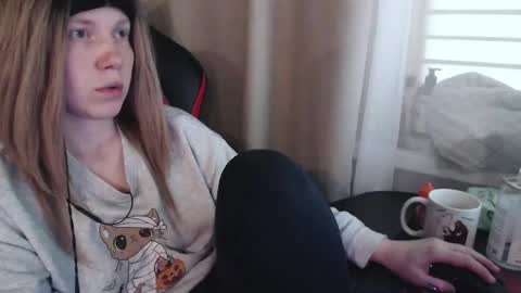 I have new photos come and see with love Molly online show from October 26, 12:50 pm