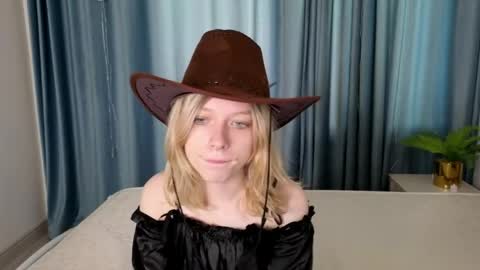 mollysally online show from May 7, 4:08 am