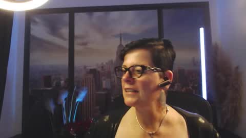 Snapshot of mollysun chatting on September 29, 5:01 pm MollySun Nina Randmann online show from September 29, 5:01 pm