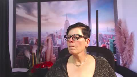 Snapshot of mollysun chatting on October 16, 4:28 pm MollySun Nina Randmann online show from October 16, 4:28 pm