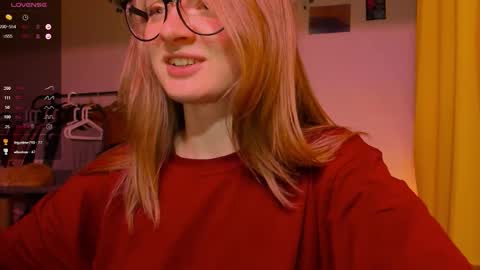 mollytucker online show from November 16, 4:20 pm