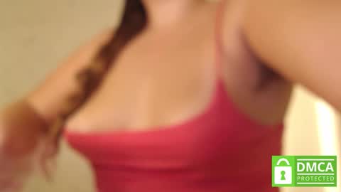 Snapshot of mollywayne chatting on October 20, 1:05 pm Molly Join my social networks online show from October 20, 1:05 pm