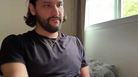 molten_escargot online show from December 23, 11:49 pm