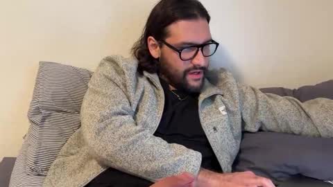 molten_escargot online show from December 20, 12:08 am