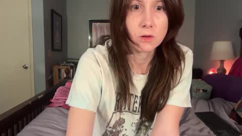 Snapshot of mommygoddessl chatting on October 6, 2:40 am Goddess L online show from October 6, 2:40 am
