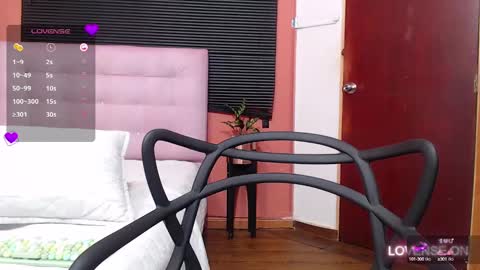 Daphne  online show from March 7, 11:27 pm