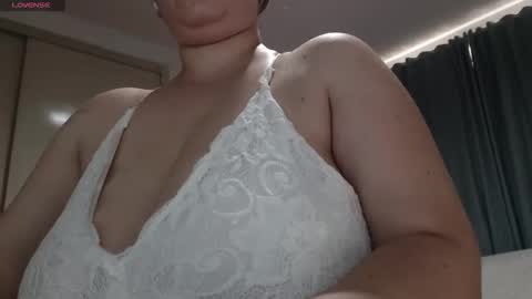 Daphne  online show from November 17, 4:20 pm