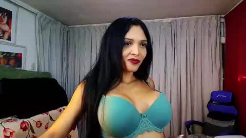 Snapshot of mommyjeva chatting on October 2, 7:45 pm Mommy Jeva online show from October 2, 7:45 pm