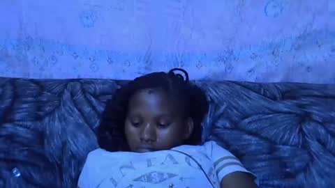 momsdoll online show from February 3, 6:40 am