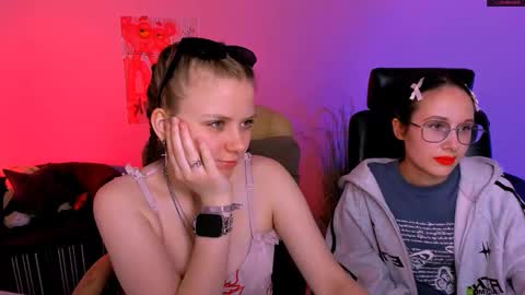 Mona  online show from November 19, 9:24 pm