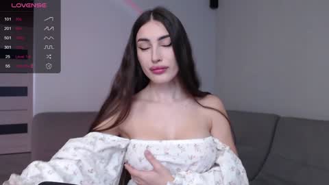 Hey Guys im Mona. PVT is Open Please Make me CUM online show from December 26, 5:15 am