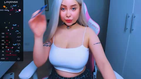   online show from December 6, 10:00 am