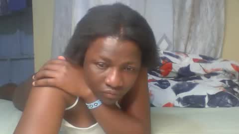 Snapshot of monalisaah chatting on September 20, 12:24 am monalisaah online show from September 20, 12:24 am