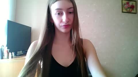 Snapshot of monica_tamayo chatting on February 27, 10:33 am Monica online show from February 27, 10:33 am