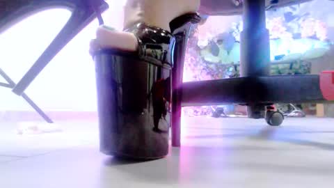 Monika online show from November 14, 1:46 pm