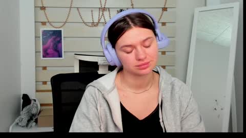 Snapshot of monika_youu chatting on January 27, 10:16 pm Monika online show from January 27, 10:16 pm