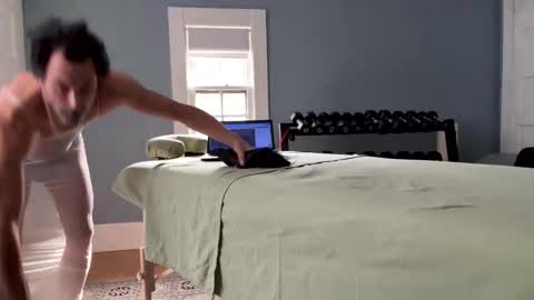 monkeyman4bbw online show from October 19, 7:18 pm