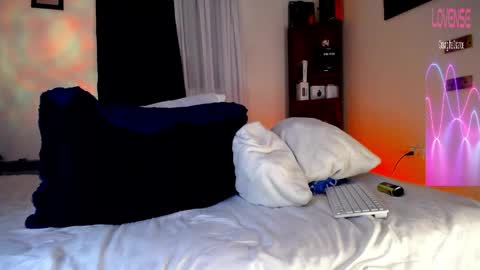 monnojones online show from May 20, 3:58 am