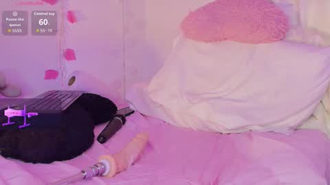 monse online show from October 16, 5:18 am