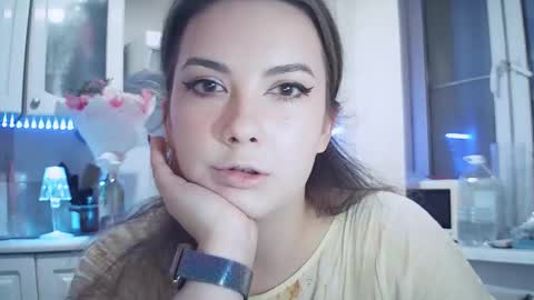 Snapshot of moodiemira chatting on October 6, 3:08 pm moodiemira online show from October 6, 3:08 pm