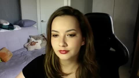 Snapshot of moodiemira chatting on September 16, 3:04 pm moodiemira online show from September 16, 3:04 pm