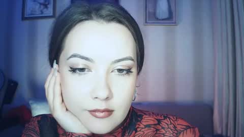 Snapshot of moodiemira chatting on September 25, 6:48 pm moodiemira online show from September 25, 6:48 pm