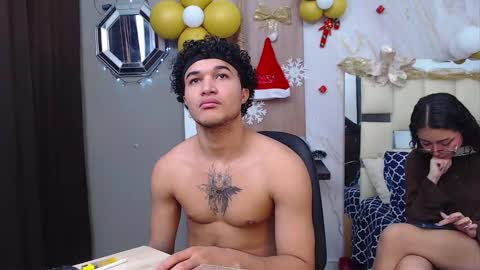 moon_and_fire_ online show from November 28, 5:04 am